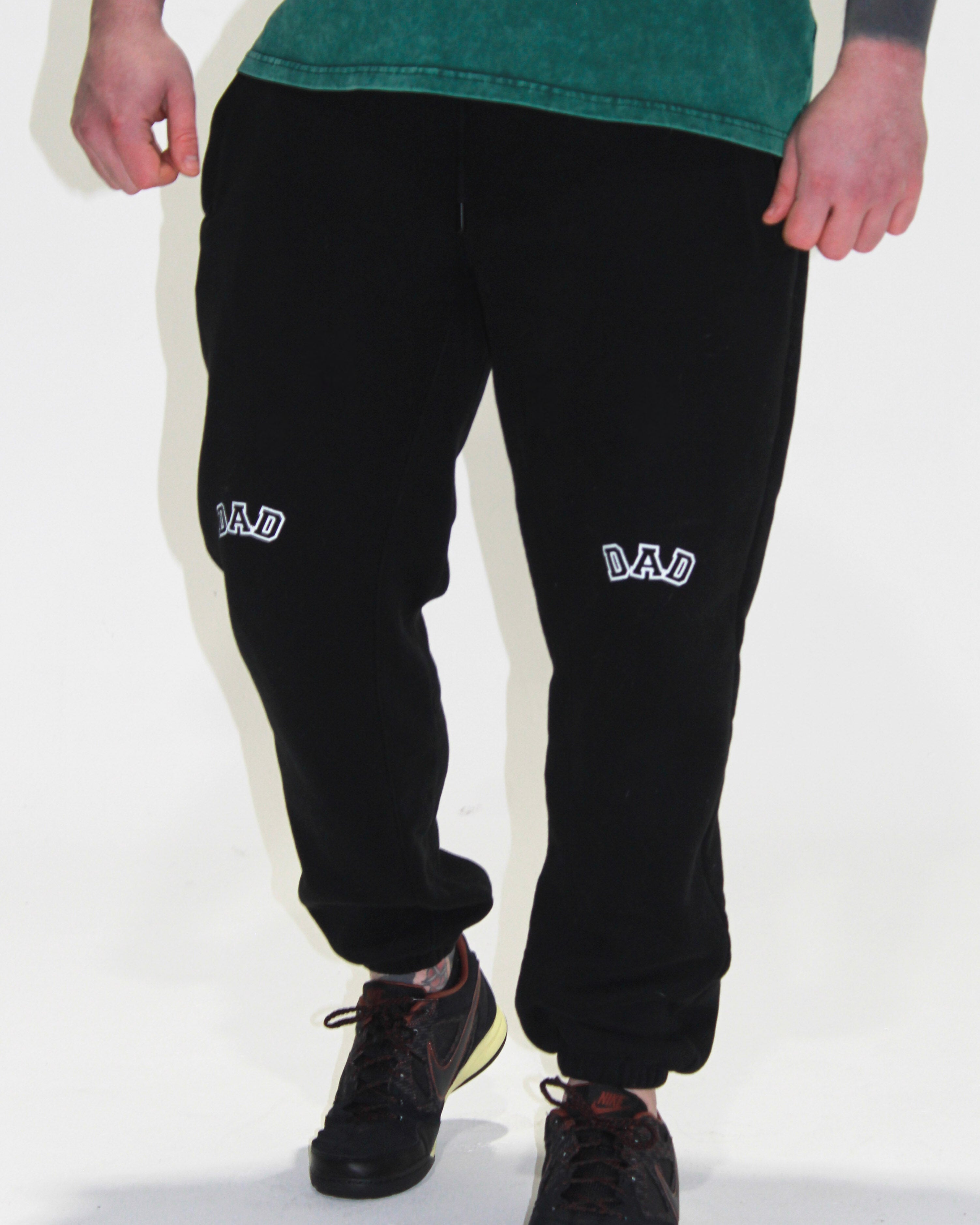 ESSENTIAL JOGGERS